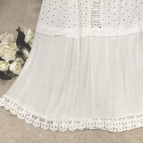 Forgotten Grace White Eyelet Lace Ethereal Top Size Large - Picture 5 of 7